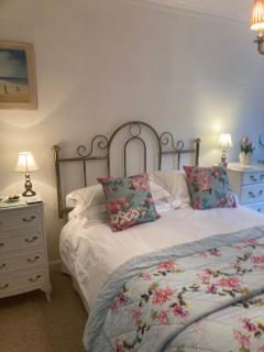 Mariners Corner - Bexhill - 4