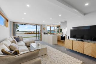 Beachside Bliss - Redcliffs - Christchurch - 6