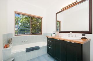 Byron Bay Accom - Alkira 1/32 Alcorn St - Suffolk Park - 4