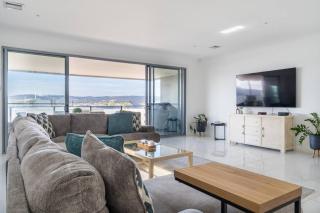 Helm House - A Contemporary Coastal Group Retreat - Safety Beach - 0