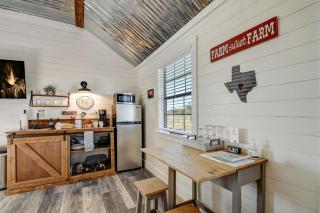 Stargazing Retreat at Lone Star Cottage - Tivydale - 9