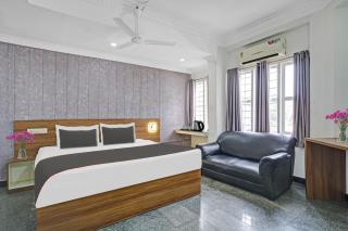 Capital O Rayan Plaza - Ernakulam - 2
