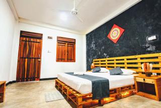 Inside Out Nature Villa - Kandy - 5