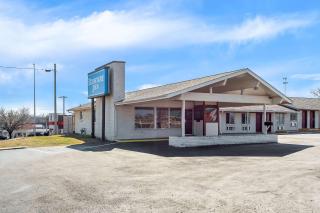 Rodeway Inn - Dickson - 8