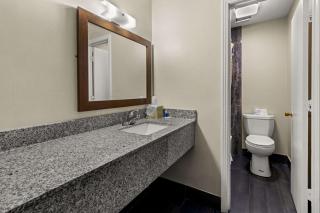 Rodeway Inn Dickson - 1