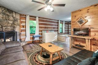 Views, King & Sofa Bed, Hot Tub, Firepit And Deck - Sevierville - 6