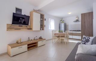 Beautiful Apartment In Cunski - Cunski - 7