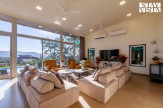 StayVista's The Estate - Luxury Living - Kusur - Mountain-View Villa with Private Pool, Outdoor Jacuzzi & Indoor-Outdoor Activities - 1