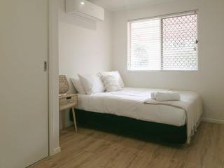 Escape to Coolum 3 BRM Apt 50m to Beach - Coolum Beach - 2