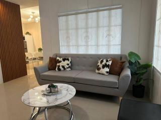 Japandi Home B - Fully Aircon, WIFI, Hot shower, 24hGuard, Center, near Malls - General Santos - 9