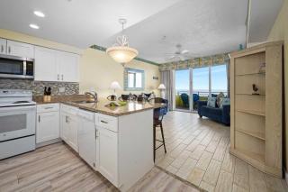 Luxury 10th Floor 1 BR Condo Direct Oceanfront Wyndham Ocean Walk Resort Daytona Beach | 1006 - Daytona Beach - 8