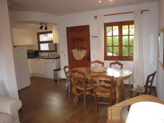 Casa con Jardín, Piscina, y Terrazas en Zona Tranquila Cerca de L'Estartit - ES-323-24 - L'Estartit - 2