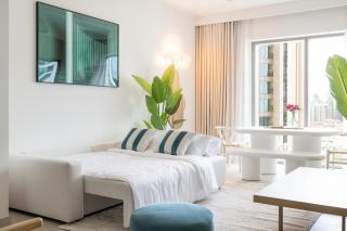 Stunning 2 Bedroom Apartment with Burj Views by Zen Stays - Walking Distance to Dubai Mall - Dubai - 2