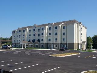 Microtel Inn & Suites by Wyndham Philadelphia Airport Ridley Park - 8