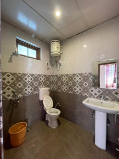 Shiva Home Stays - Dharamshala - 6