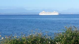 Beacon Wharf ERIN Where Ocean & Mountains Serenade in Harmony - Mossel Bay - 0