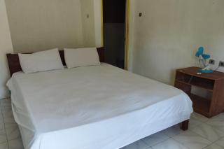 SPOT ON 93740 Madame Guesthouse - Mangsit - 3