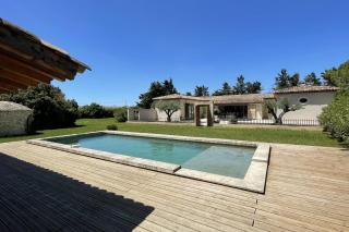 Beautiful contemporary villa swimming pool and large garden - 6