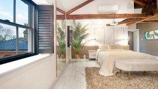 Luxury 10,000 Sq Ft 7-bed Mansion With Indoor Pool - Sidcup - 2