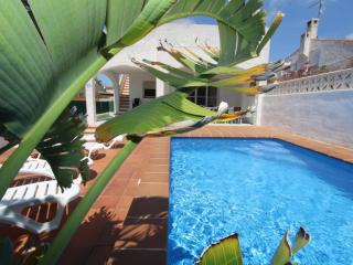 Casa con Piscina Privada, Cerca del Mar, WiFi Gratuito, Aire Opcional, Se Admiten Mascotas - ES-184-8 - Riumar - 9