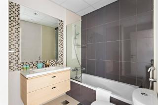 Elegant 3 BR Villa Damac Hills 2 - Dubai - 1