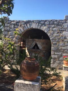Charouda stone tower xenonas - Pyrgos Dirou - 4