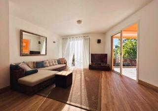Scenic Riverfront 2 Bedroom Villa in Port Chambly - Baie du Tombeau - 5