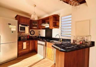 Scenic Riverfront 2 Bedroom Villa in Port Chambly - Baie du Tombeau - 3