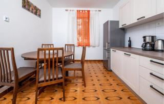 2 Bedroom Cozy Apartment In Fazana - 5