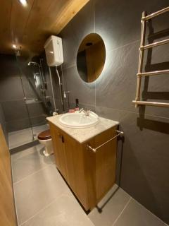 L'Illaz - 4 bedrooms, log fire - 3