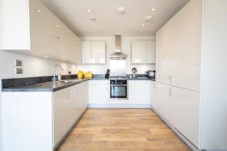 Stylish 2 Bed Apartment in Crawley - Sleeps 5 - Crawley - 8