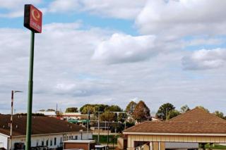 Econo Lodge Maquoketa - 9