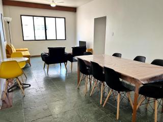 Apartamento 4 quartos, 3 banheiros, vista para o mar Pitangueiras, sacada, 1 vaga de garagem, apenas 50 metros do mar - Guarujá - 5