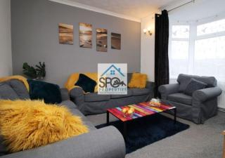 Modern 4BR Home-7 Guests-Business-Families-Netflix-Free Parking & WiFi - Pontnewynydd - 9