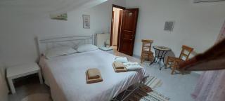Elena's Family House - Artemida - 1