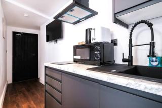 Sleep 2 in Piccadilly Soho Central London VRF - 7