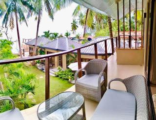 Southseas Beach Resort and Dive Center - 1