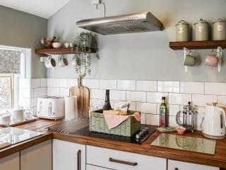 Middles Cottage - West Woodburn - 3