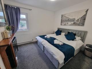 Cute Cottage in Egham Heathrow- 7 Guests 3 bedrooms - Egham - 2