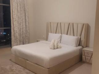 Clarens Tower 2 Sheikh Mohammed bin Rashid Blvd - Downtown Dubai - Dubai - Dubai - 2