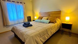 Cercano Centro y Lago - Calidez y Comfort - Bariloche - 9