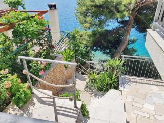 Holidayhome Lisa 1st row to beach - Stanići - 8
