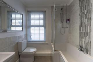 Sea View Cottage, Sandgate - 3