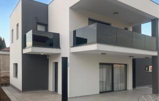 4 Bedroom Awesome Home In Posedarje - 8