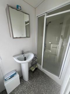 Heron, Sea View, Scratby - California Cliffs, Parkdean, sleeps 6, bed linen and towels included, pet free, onsite entertainment available - Scratby - 5