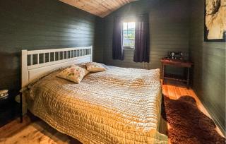 Awesome Home In Fevåg With Wifi - Fevåg - 6