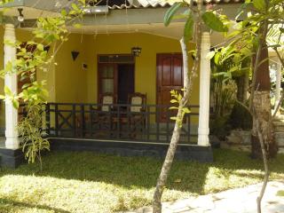 Traveller's Home Hotel - Tissamaharama - 4