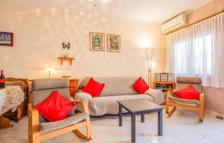 2 Bedroom Nice Home In La Florida - 9