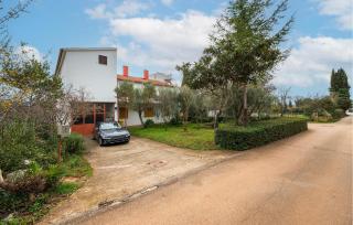 2 Bedroom Cozy Apartment In Fazana - Fažana - 0