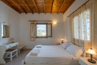 Maria's Village Two Bedroom House 1 - Aliki - 4